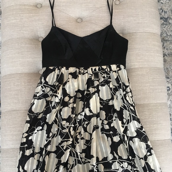 BCBGMaxAzria black and white cocktail dress - Picture 6 of 6